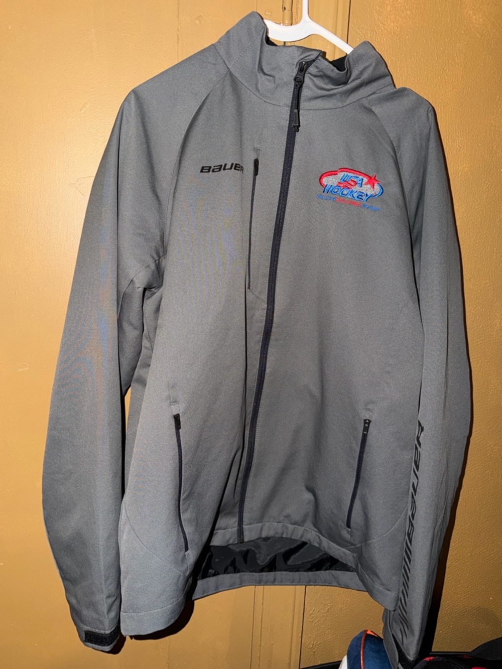 Bauer USA USHL Hockey Officiating Development Program Training Jacket Men’s Med.